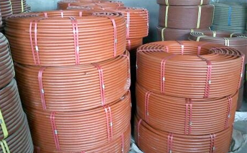 提升工程安全：聚乙烯(RPE)阻燃海晏穿线管在现代建筑中的应用